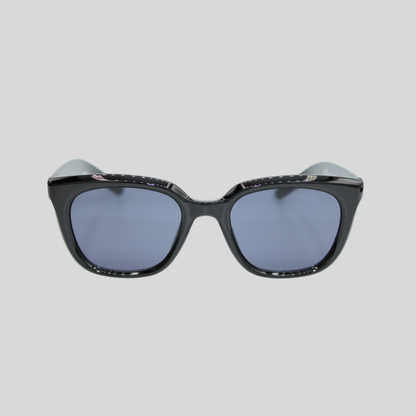 Abby Black unisex sunglasses with sleek black frame and dark lenses