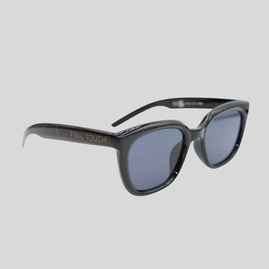 Abby Black front sunglasses front view with black frame and dark lenses