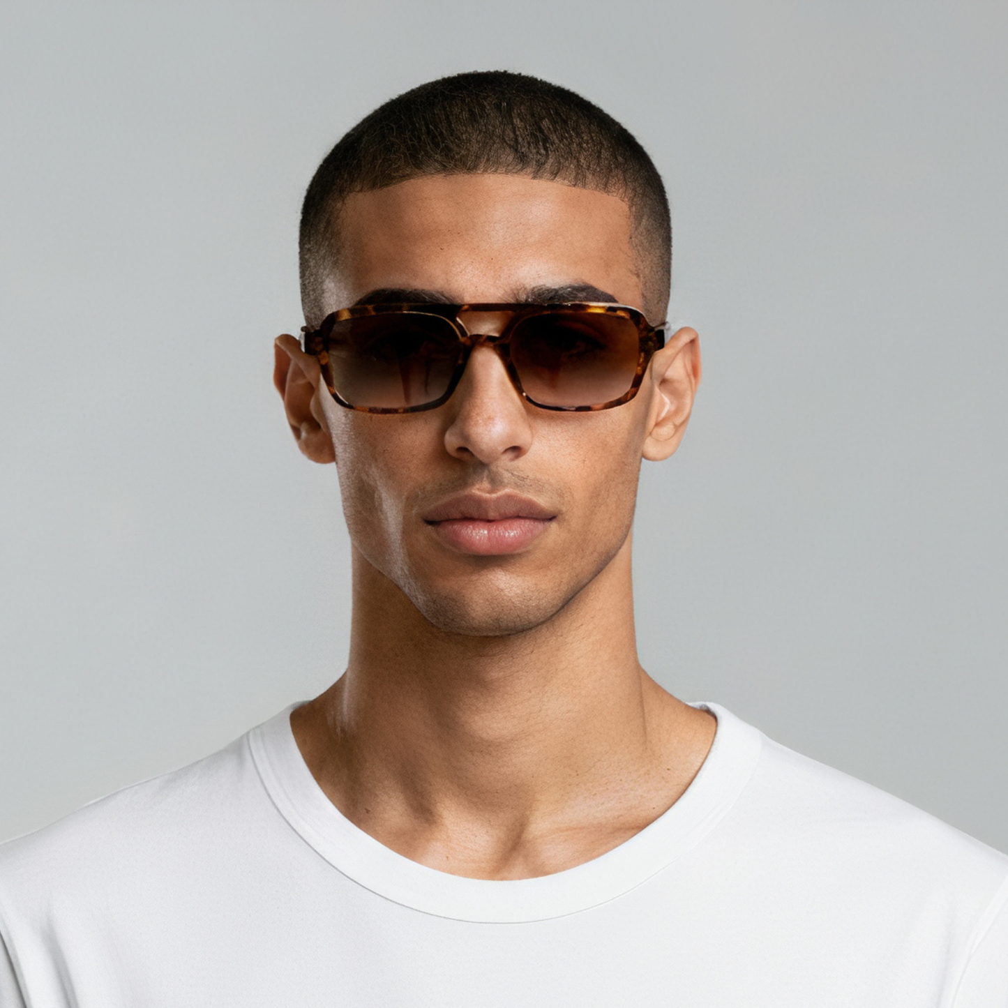 Male model tortoise sunglasses with brown gradient lenses UV400 – Tony by Final Touch
