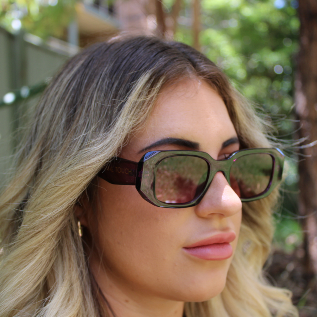 woman wearing emily purple smoke sunglasses