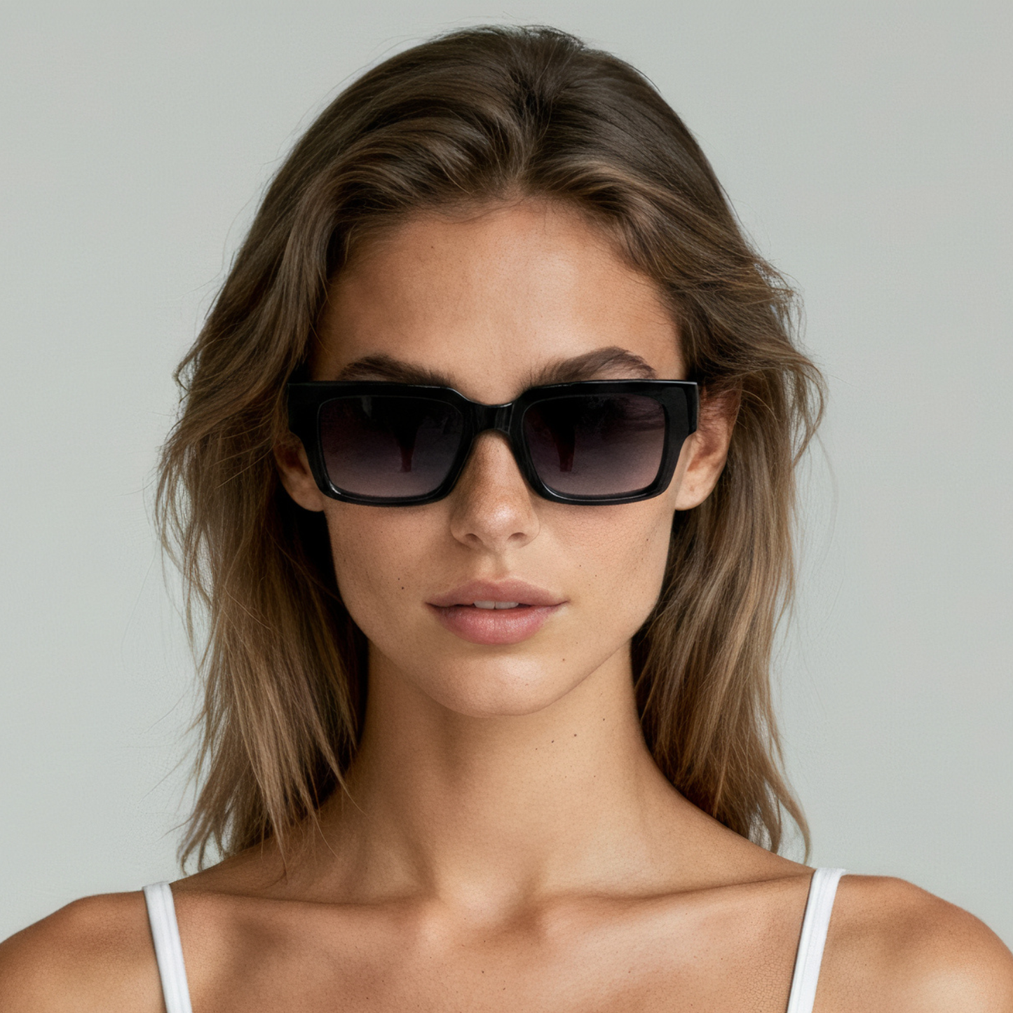 Square Sunglasses Black Frame Smoke Gradient Lens UV400 – Tommy Shadow – Female Model